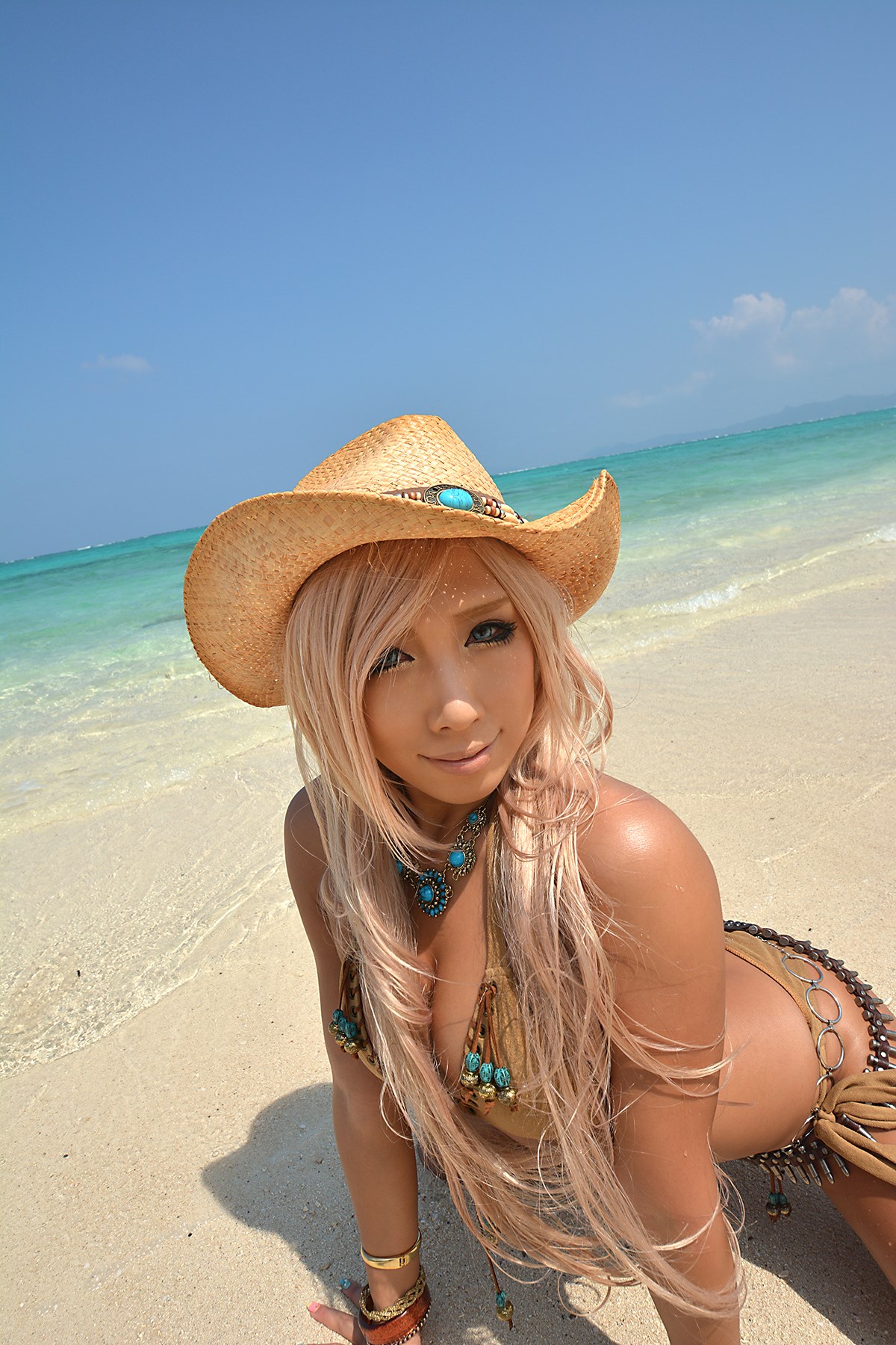 Gyaru animation reality show: bikini exposed by non luxury beach(42)