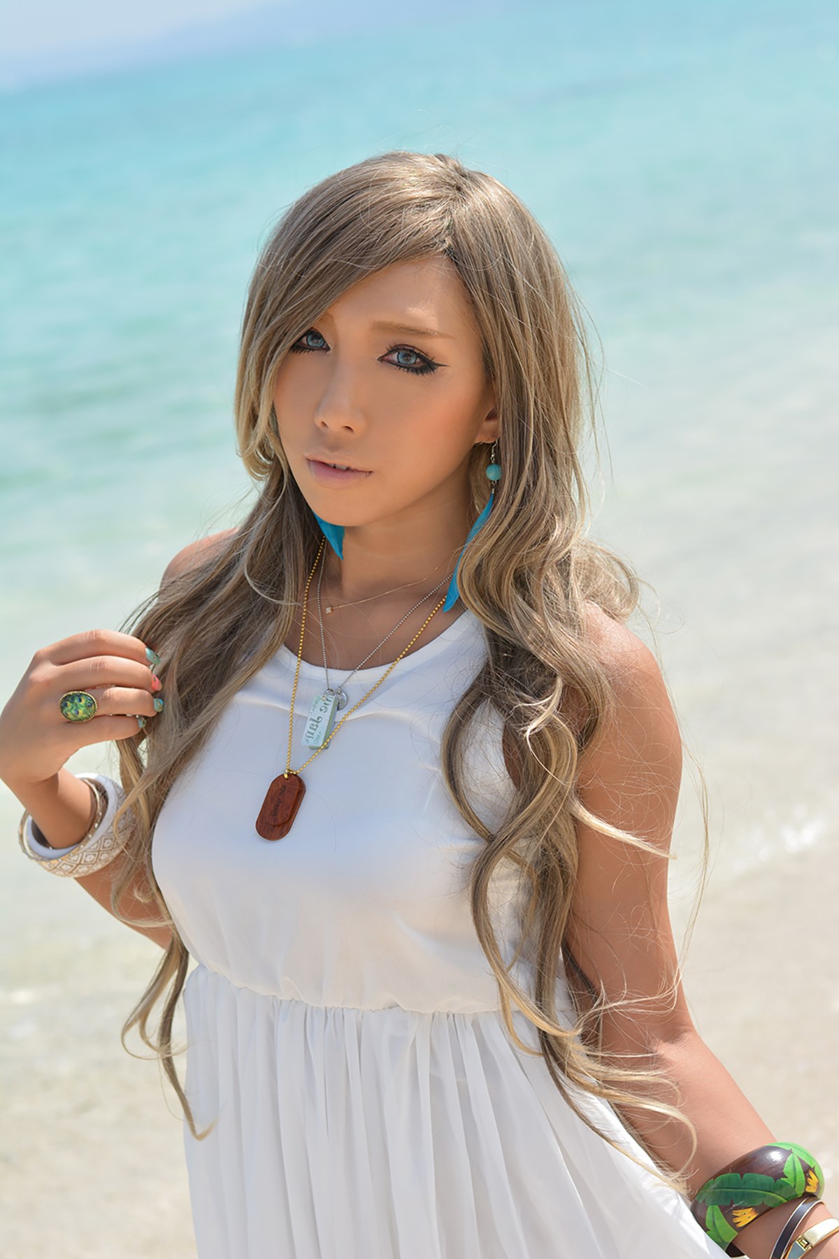 Gyaru animation reality show: bikini exposed by non luxury beach(8)