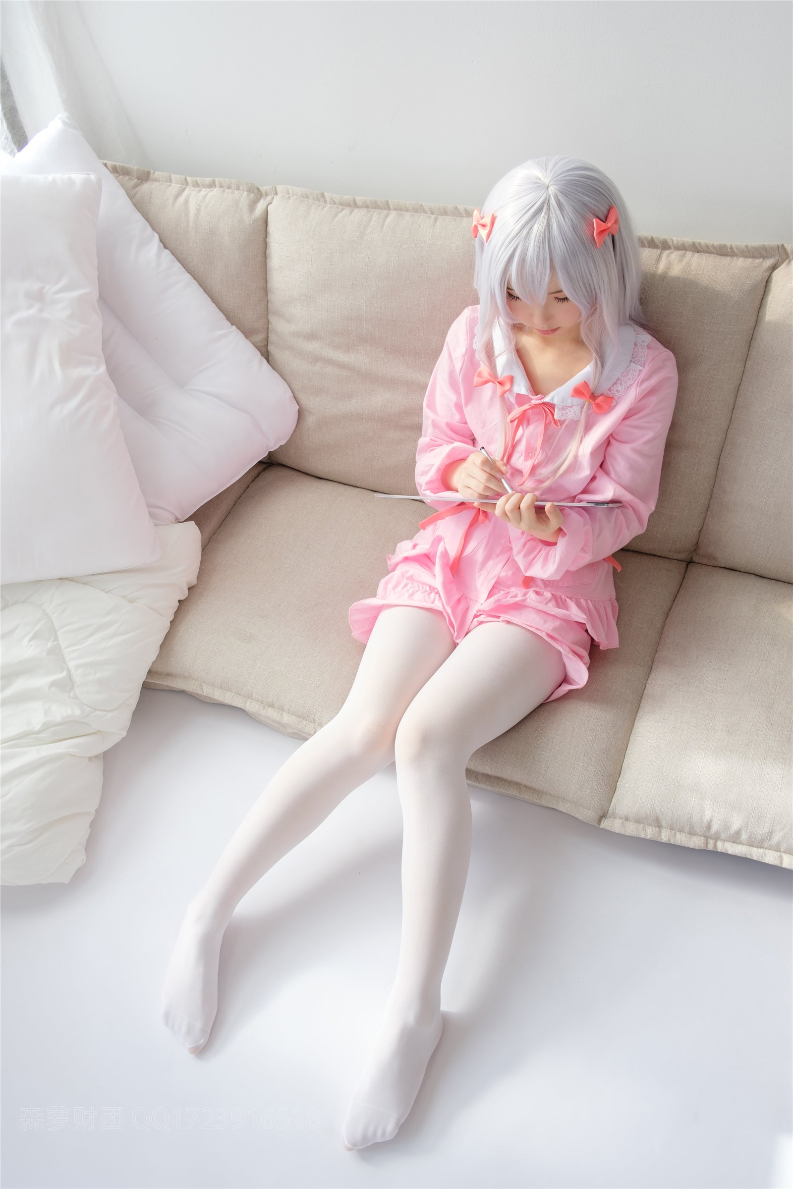 Little sagiri reality show cosplay(2)