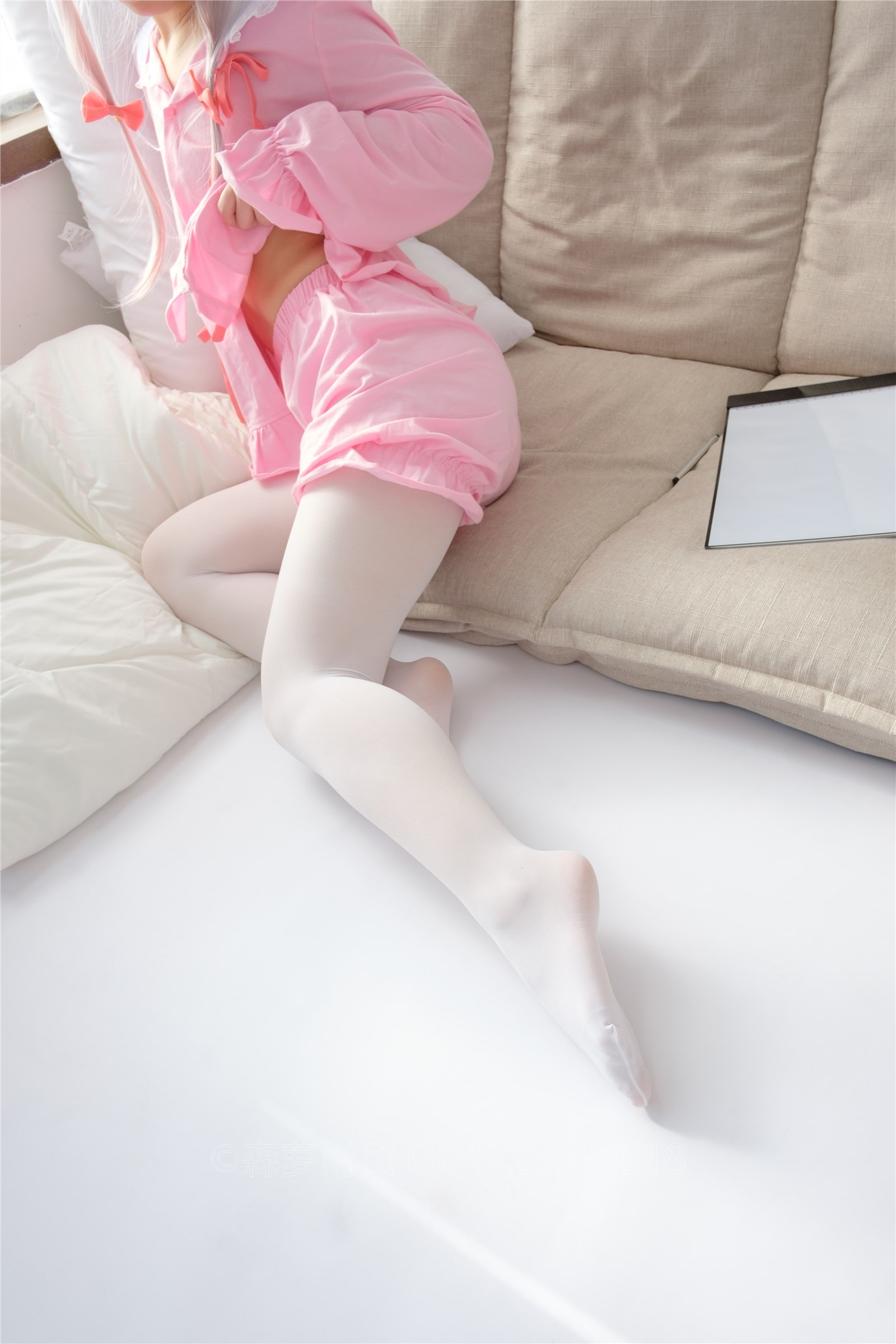 Little sagiri reality show cosplay(41)