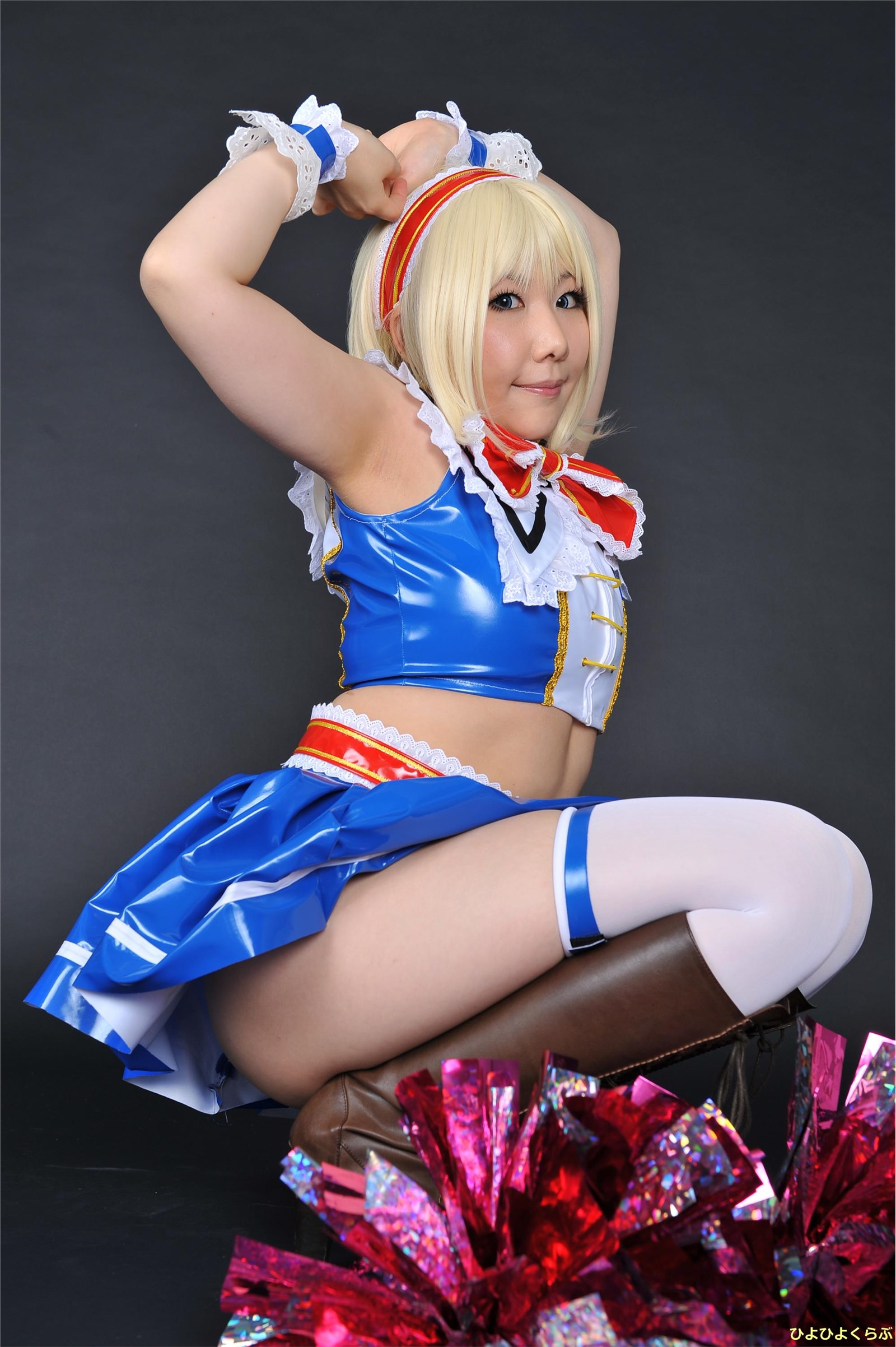 Glamorous blonde Alice's erotic cheerleading performance(73)