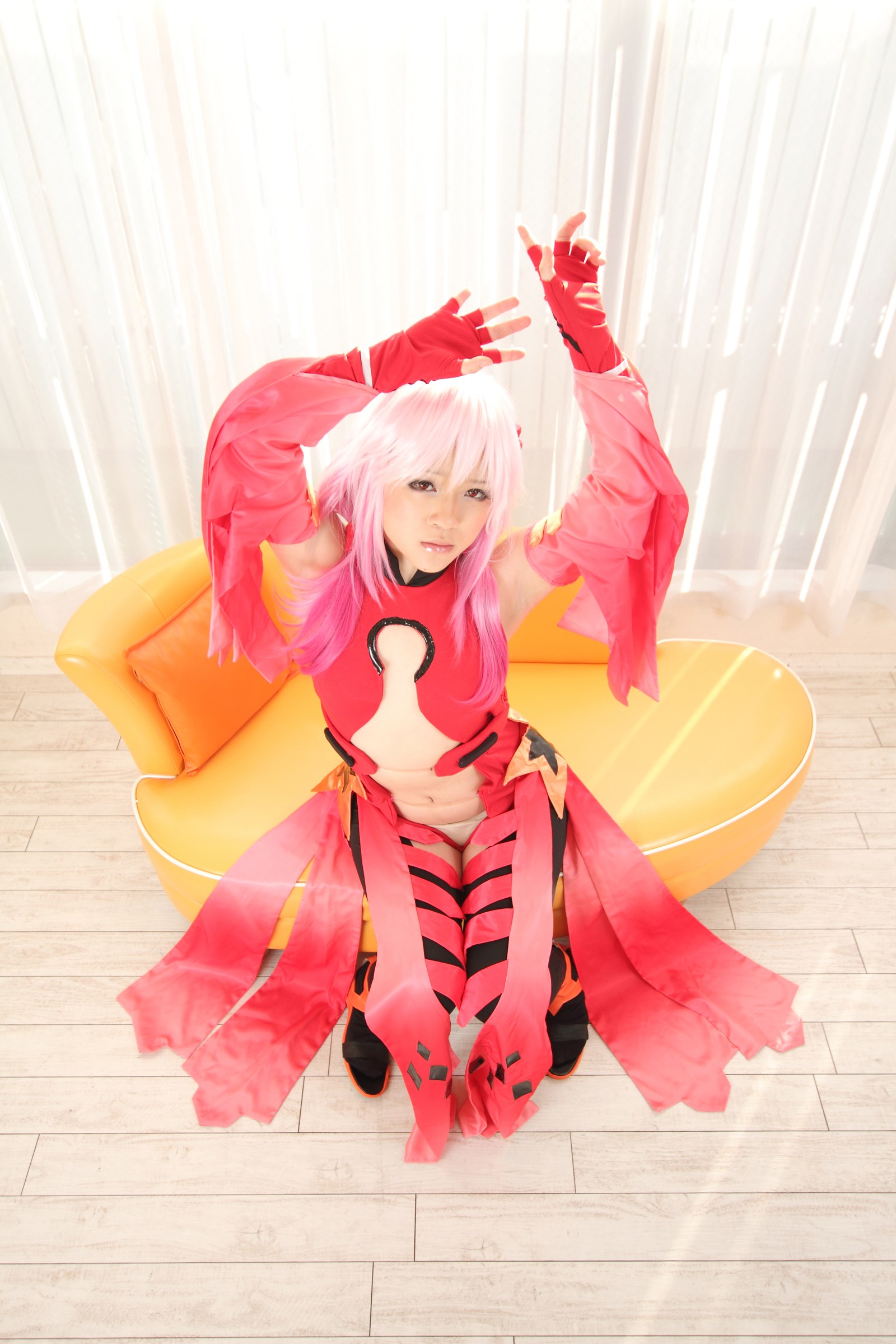 Yuzuriha Inori ero Cosplay riona, an elegant female singer(20)