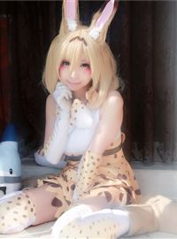 Japanese cosplayer shows a very cold and lovely cat girl(23)