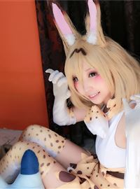 Japanese cosplayer shows a very cold and lovely cat girl(20)