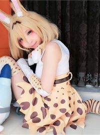Japanese cosplayer shows a very cold and lovely cat girl(25)