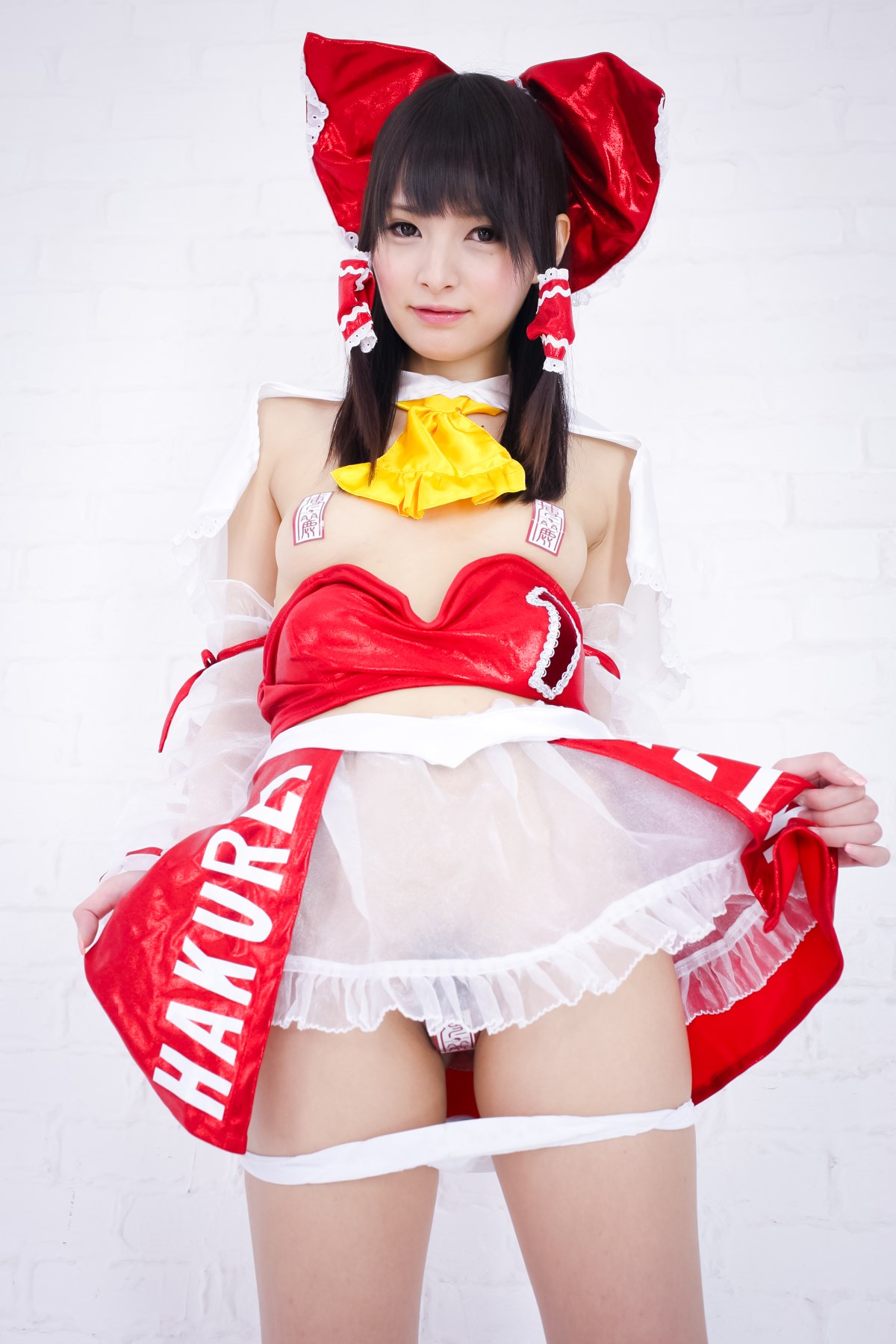 The slovenly Reimu ero Cosplay by mihono sakou(31)