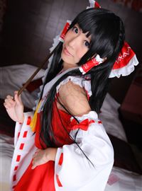 Seductive cosplayer Ayane proves her lewdness again(9)
