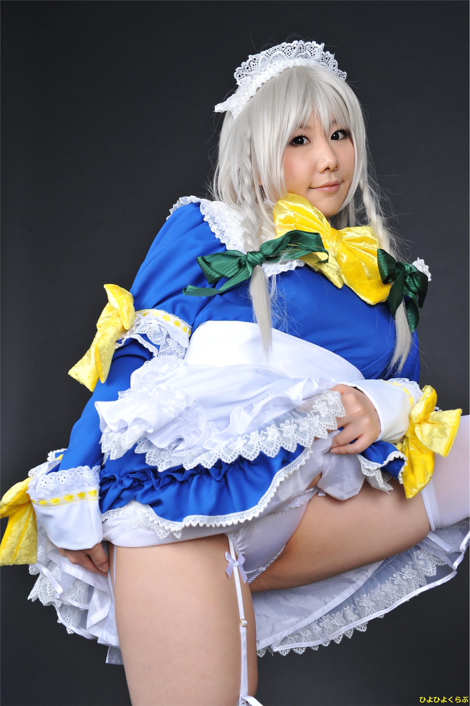 The alluring hiyo nishizuku attracts the audience and her latest ero cosplay(45)