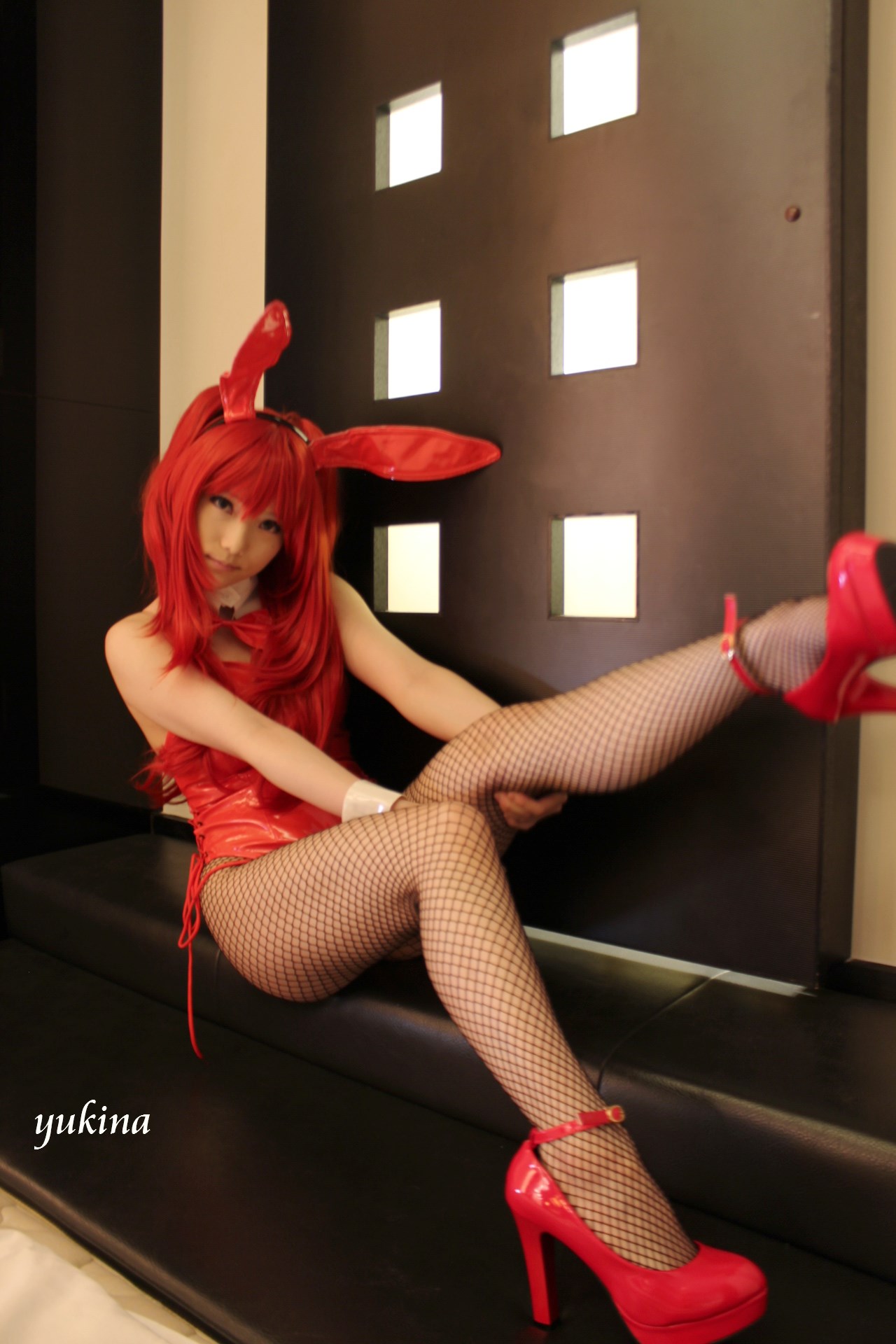 The sexy red Bunny takes pictures in private(6)