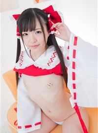 The attractive Japanese cosplayer slightly reveals her flat chest(43)
