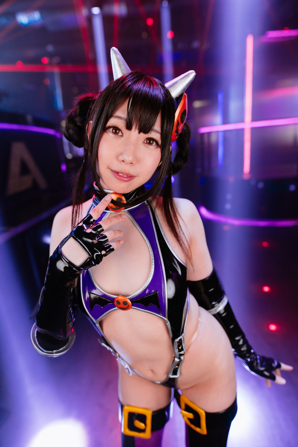 Coser girl dressed in Devil Costume(44)