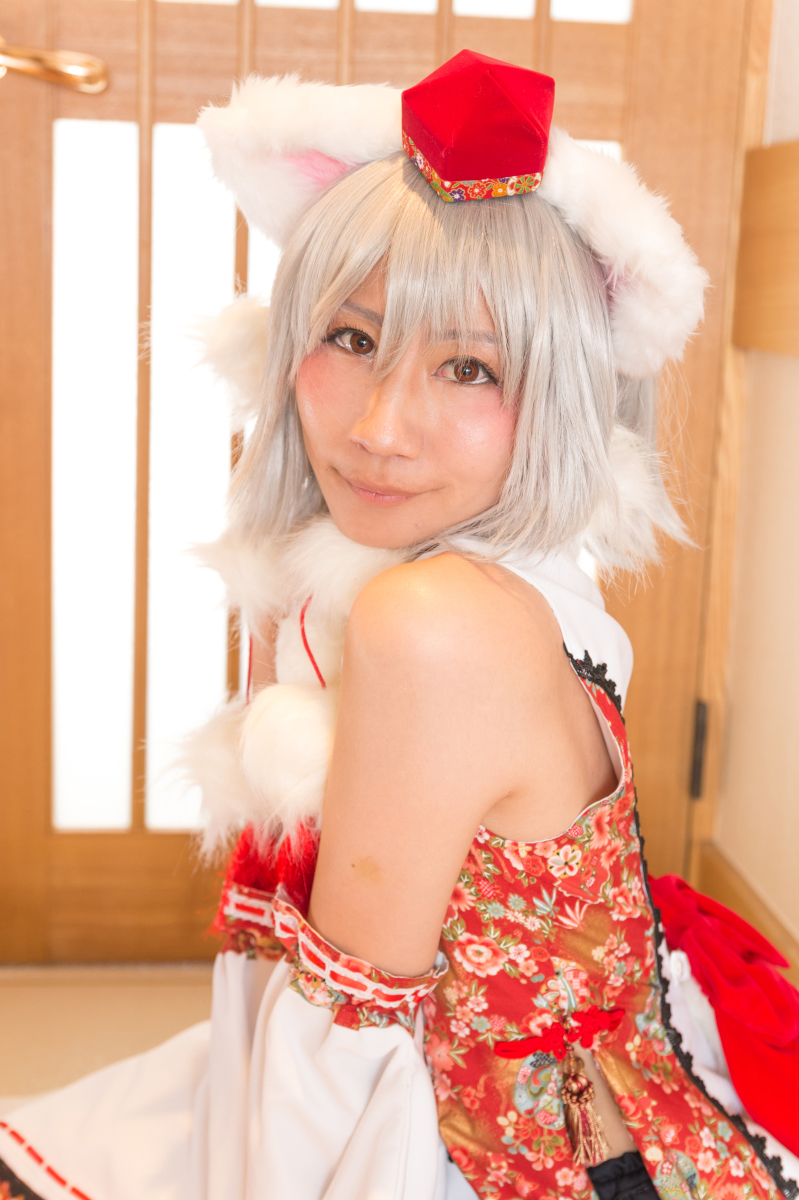 The girl dressed up as a lovely wolf, inubashiri ero cosplay, jokingly flirting(18)