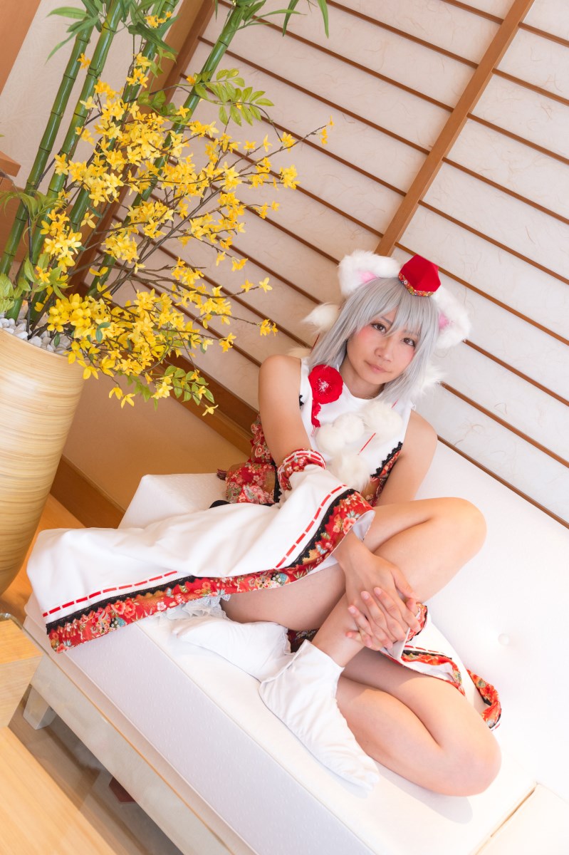 The girl dressed up as a lovely wolf, inubashiri ero cosplay, jokingly flirting(26)
