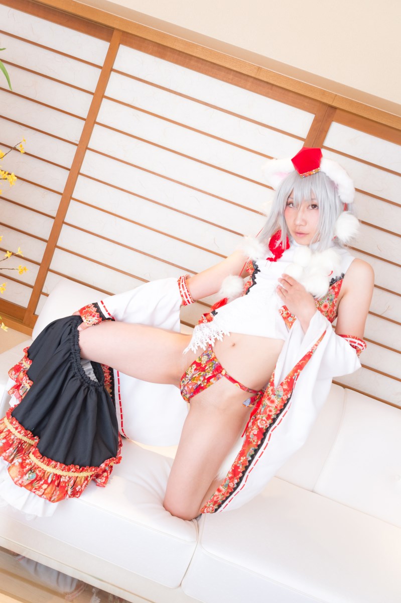 The girl dressed up as a lovely wolf, inubashiri ero cosplay, jokingly flirting(1)