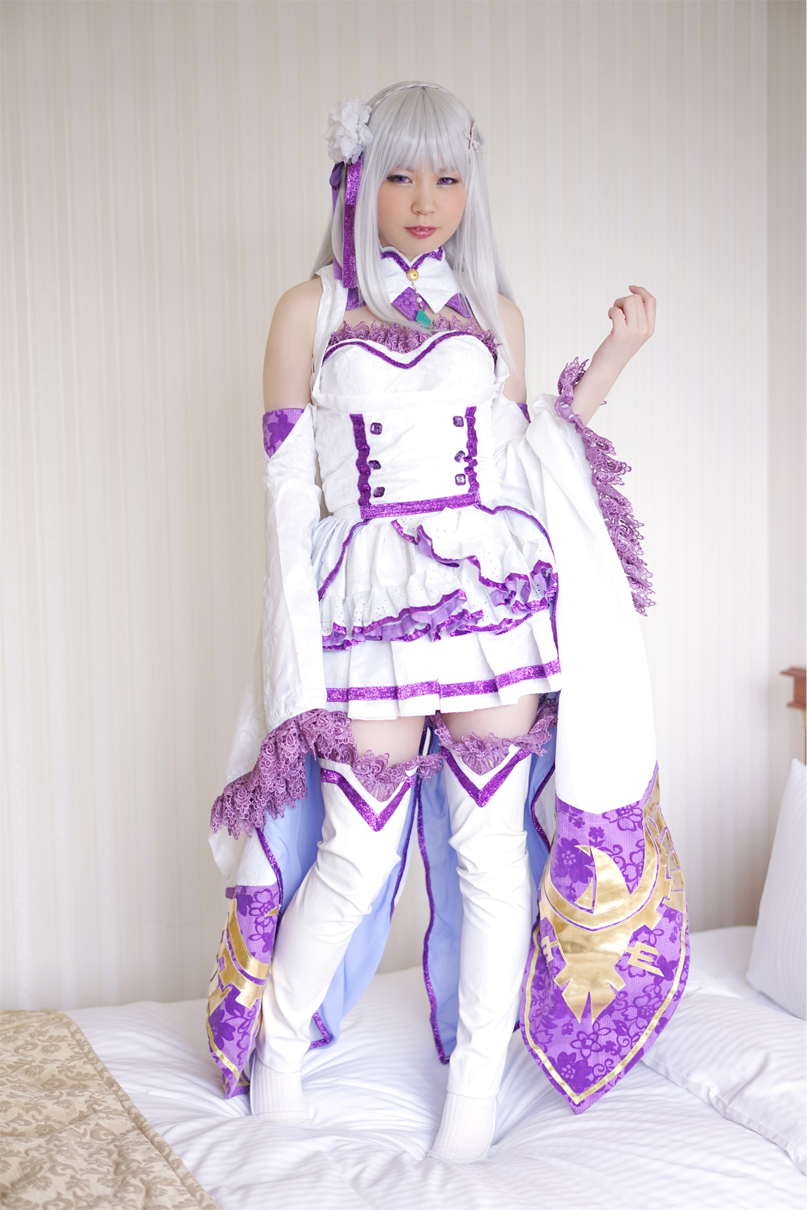 Smaller heroine beautiful Emilia ero cosplay(2)