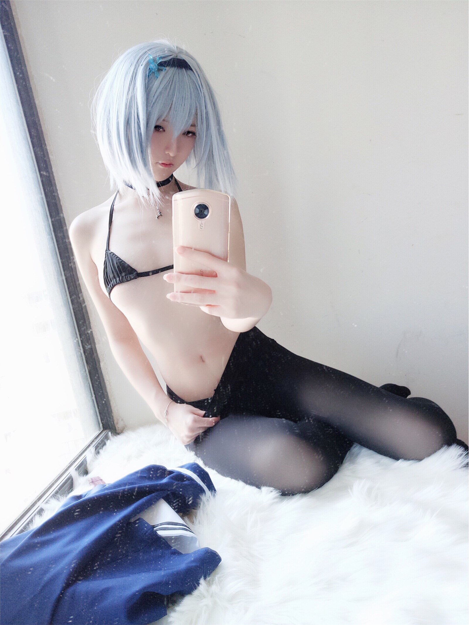 Lovely cosplayer Yi Xiaojiang sexy silk stockings photo(31)