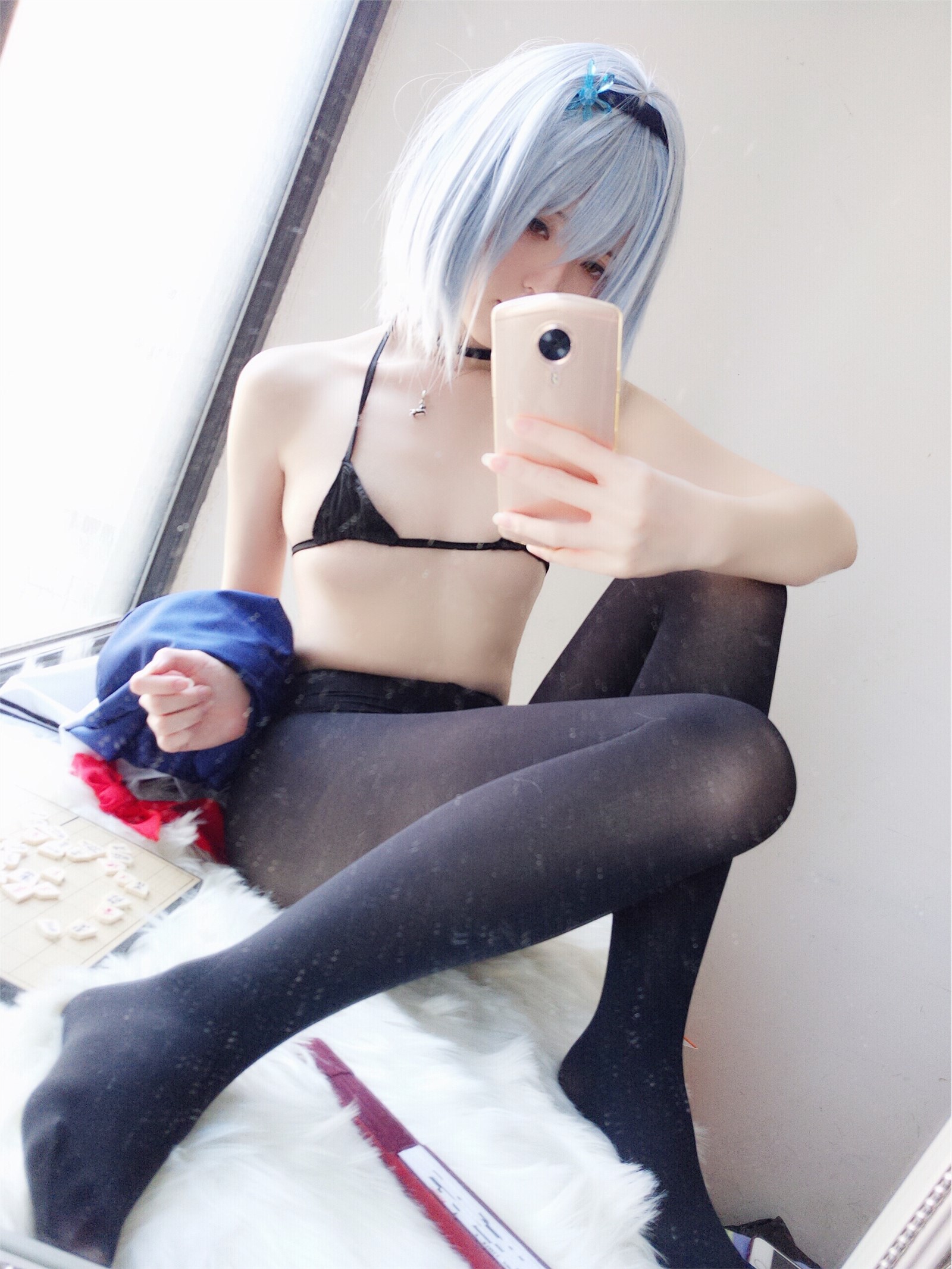 Lovely cosplayer Yi Xiaojiang sexy silk stockings photo(32)