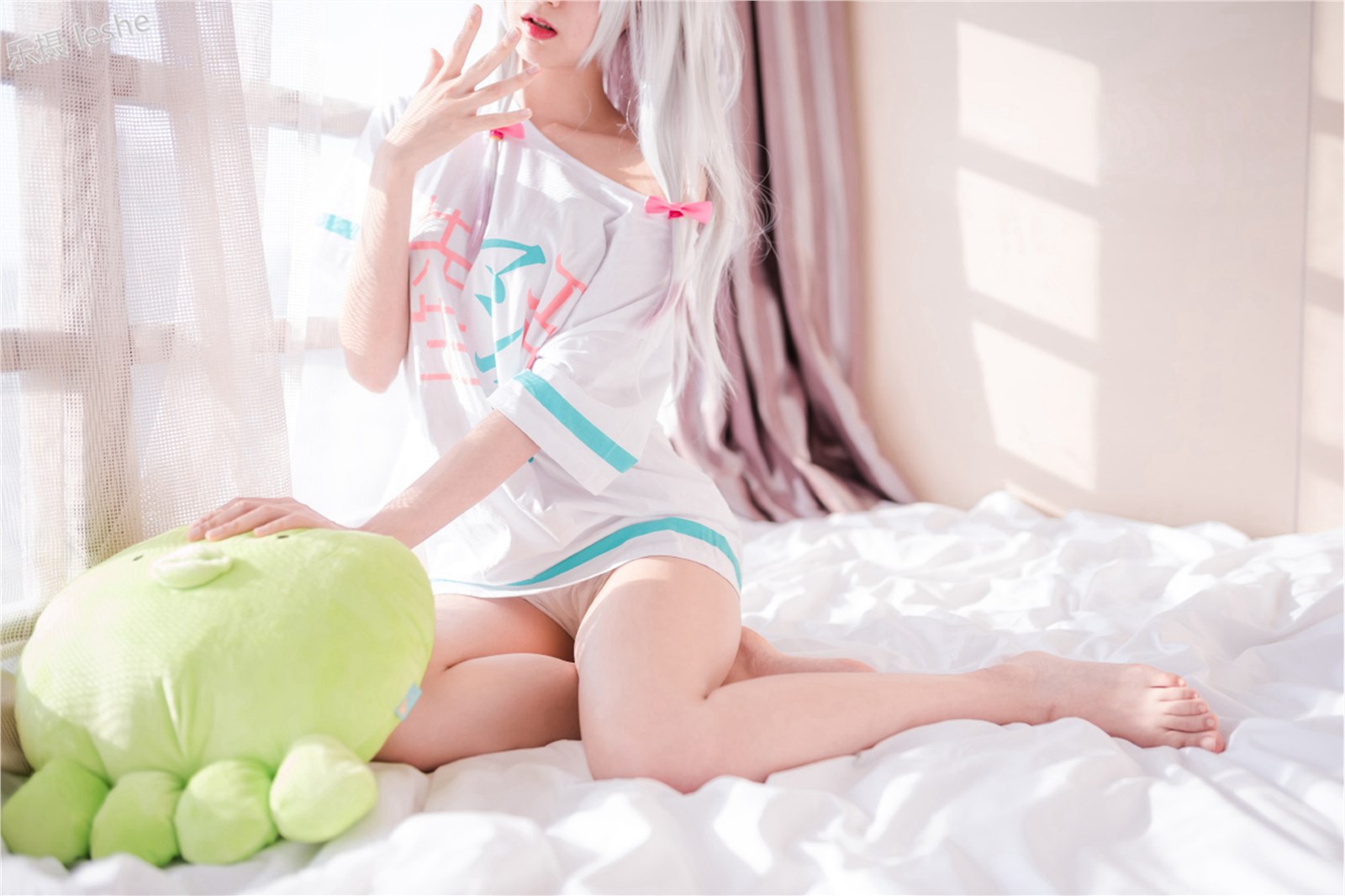 Loli girl with slender legs(8)