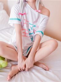 Loli girl with slender legs(6)