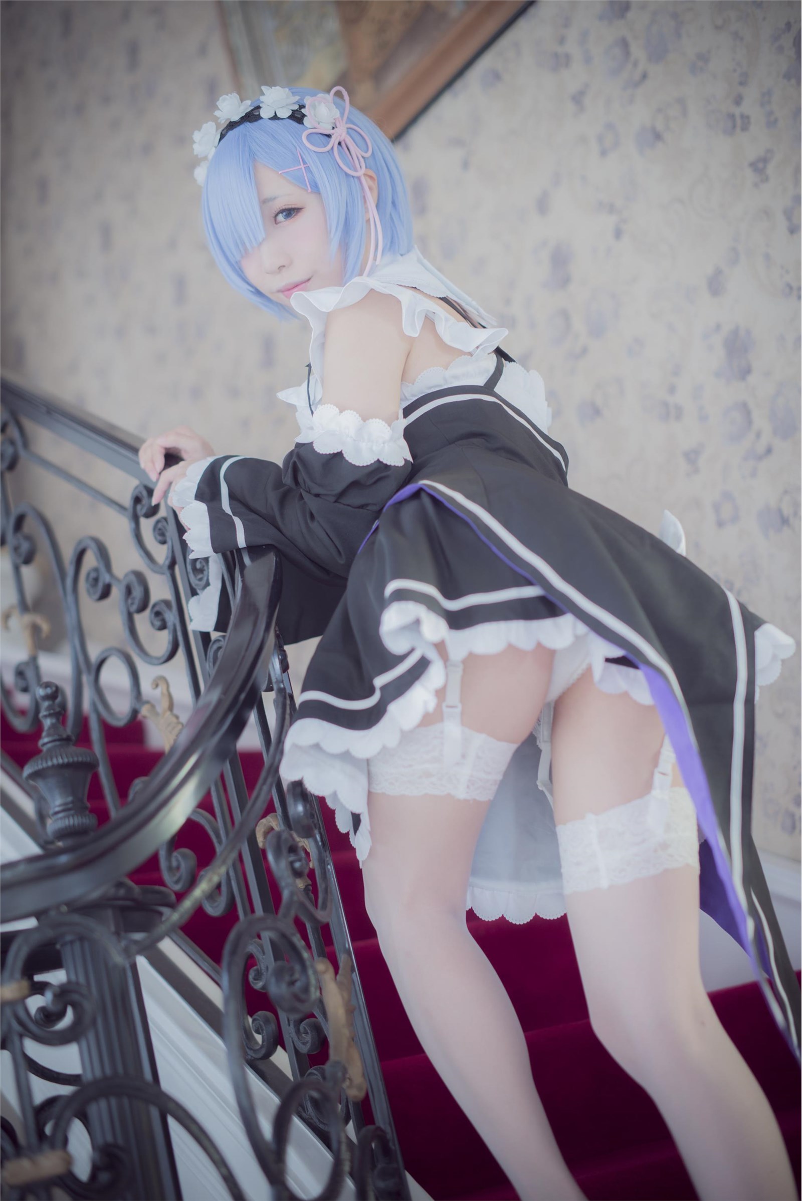 Gorgeous maid unifies girl's silk stockings cosplay(13)