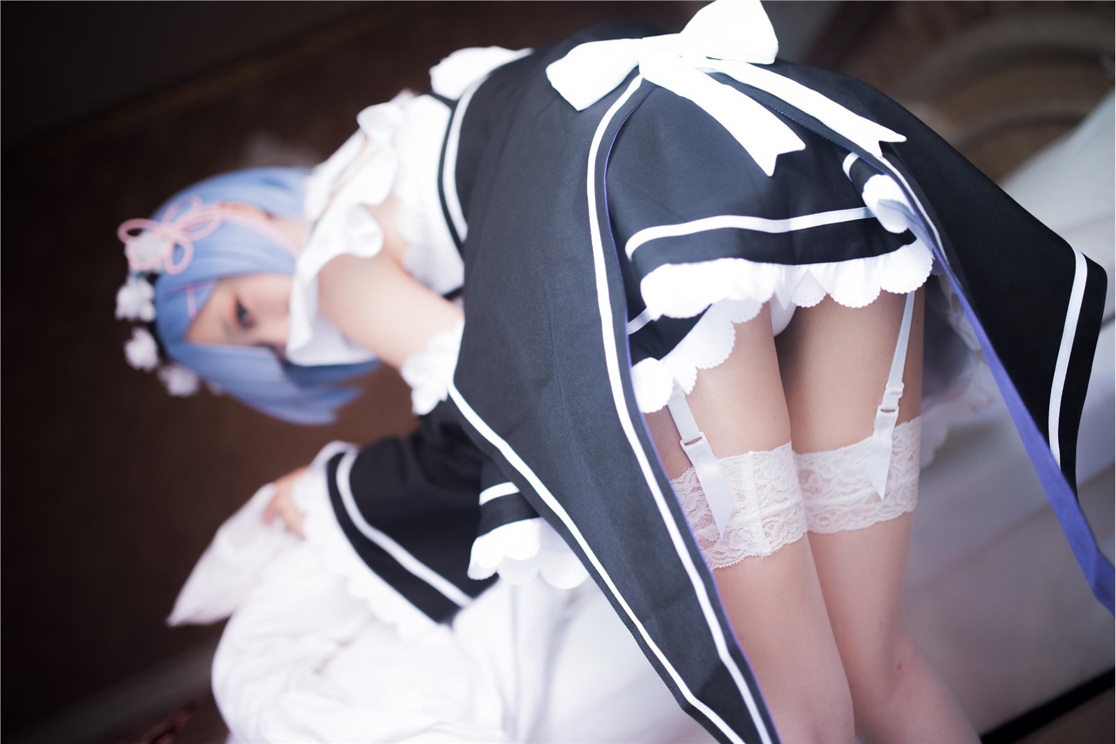 Gorgeous maid unifies girl's silk stockings cosplay(37)