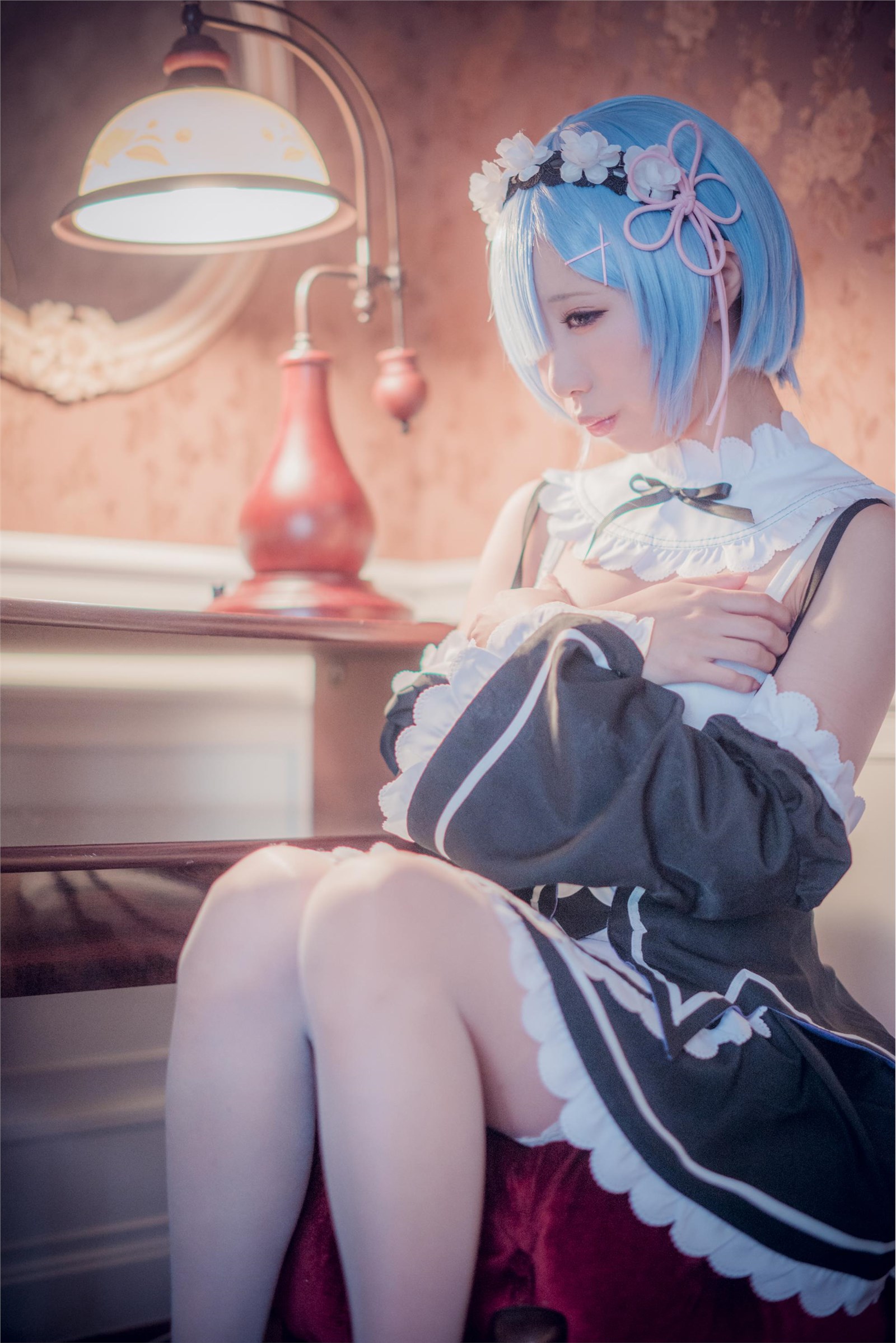 Gorgeous maid unifies girl's silk stockings cosplay(46)