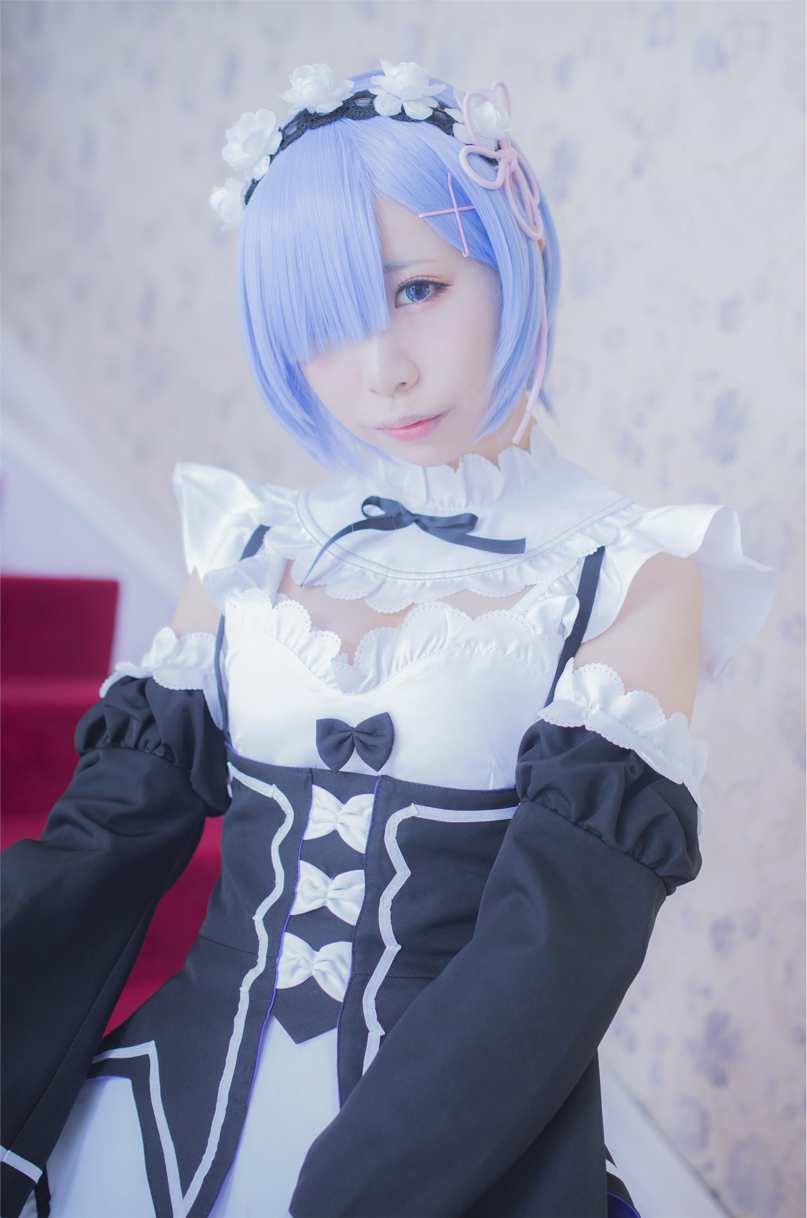 Gorgeous maid unifies girl's silk stockings cosplay(6)