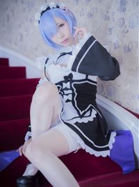 Gorgeous maid unifies girl's silk stockings cosplay(9)