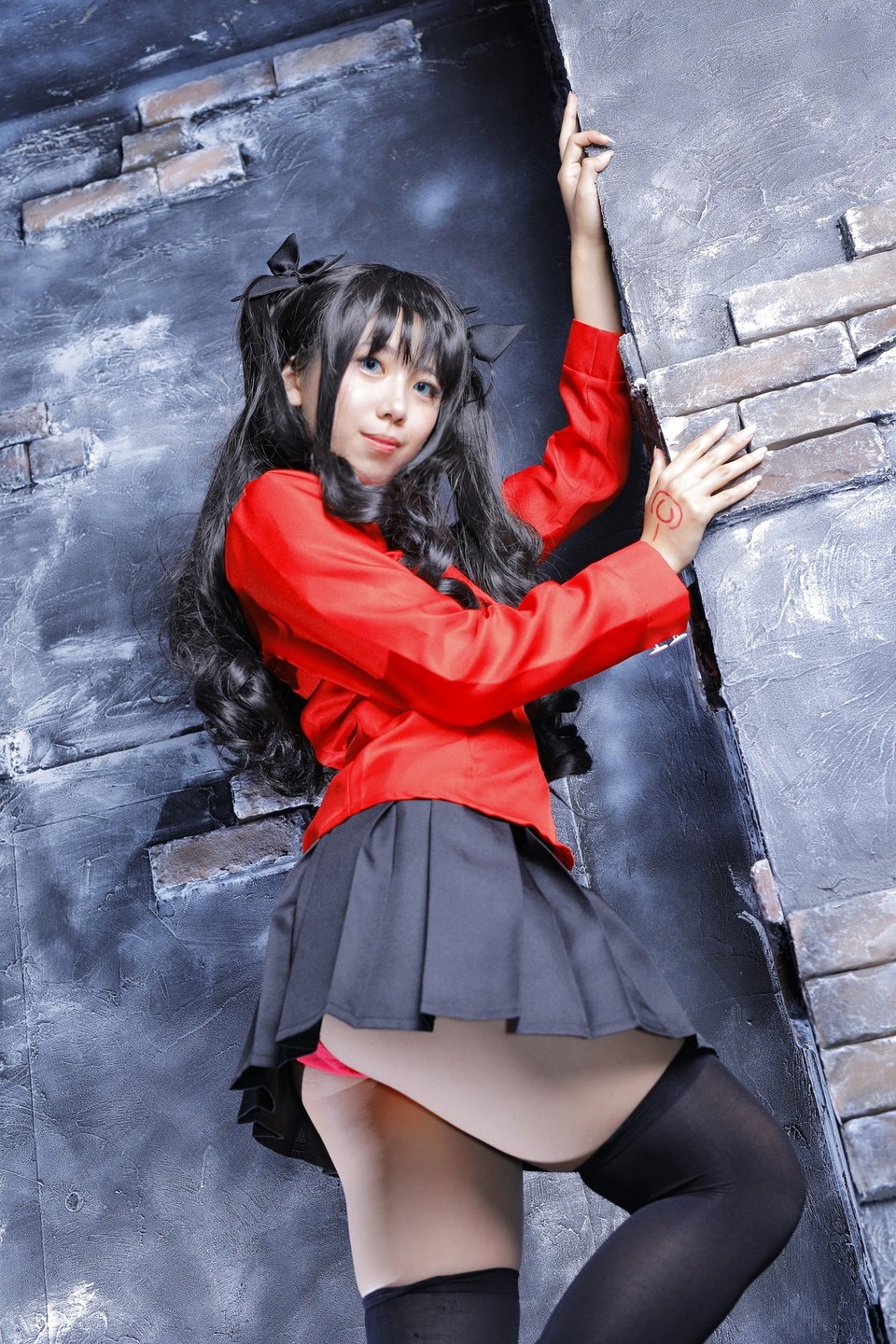 Rin tohsaka animation reality show charm and beautiful legs(3)