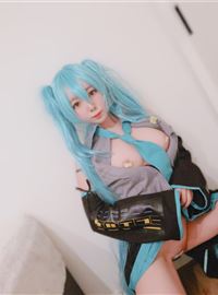 This sexy cosplayer and perverted band aid temptation(13)