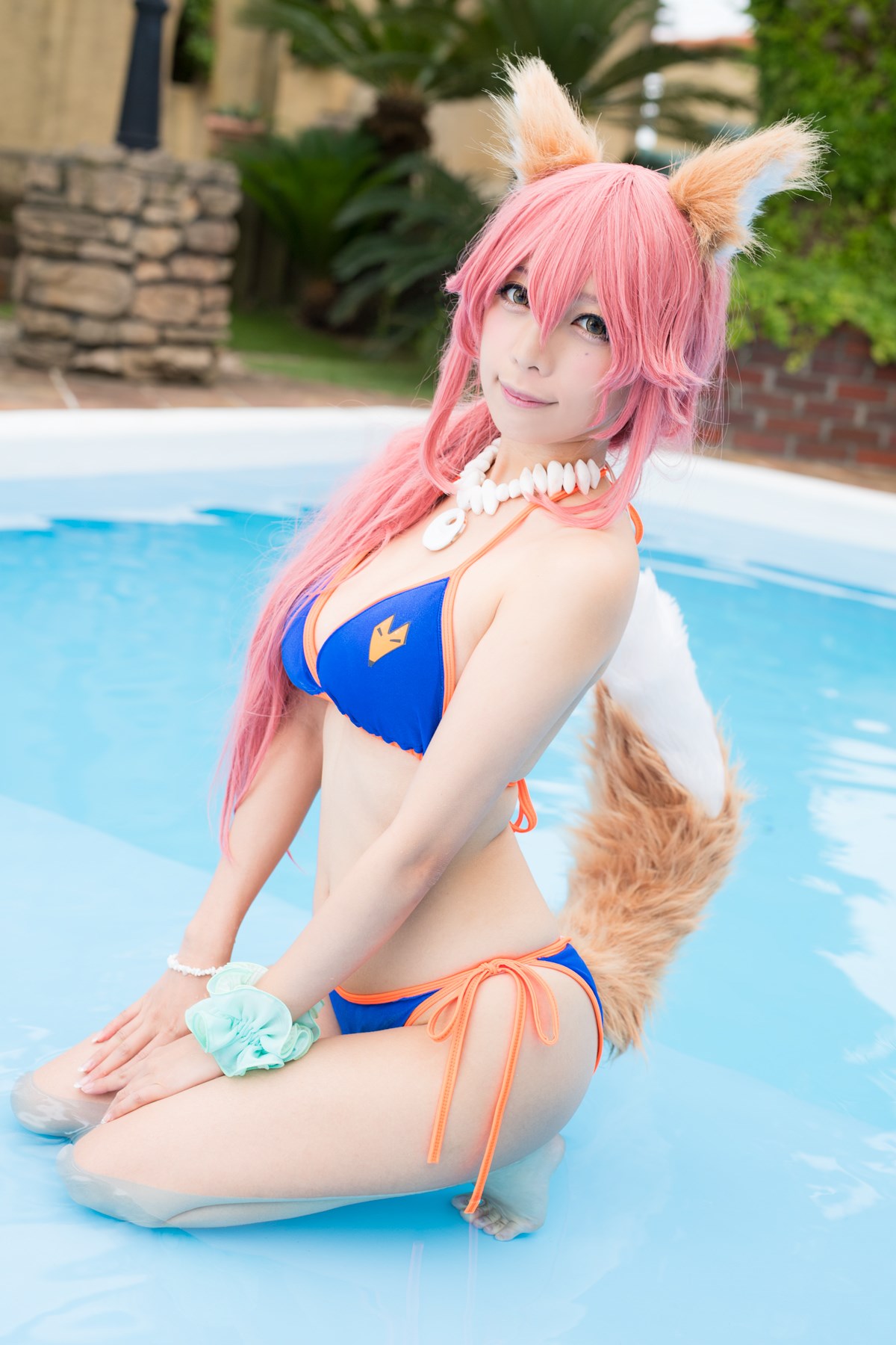 Swimming pool bikini girl's beautiful fox tail(64)