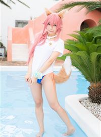 Swimming pool bikini girl's beautiful fox tail(2)