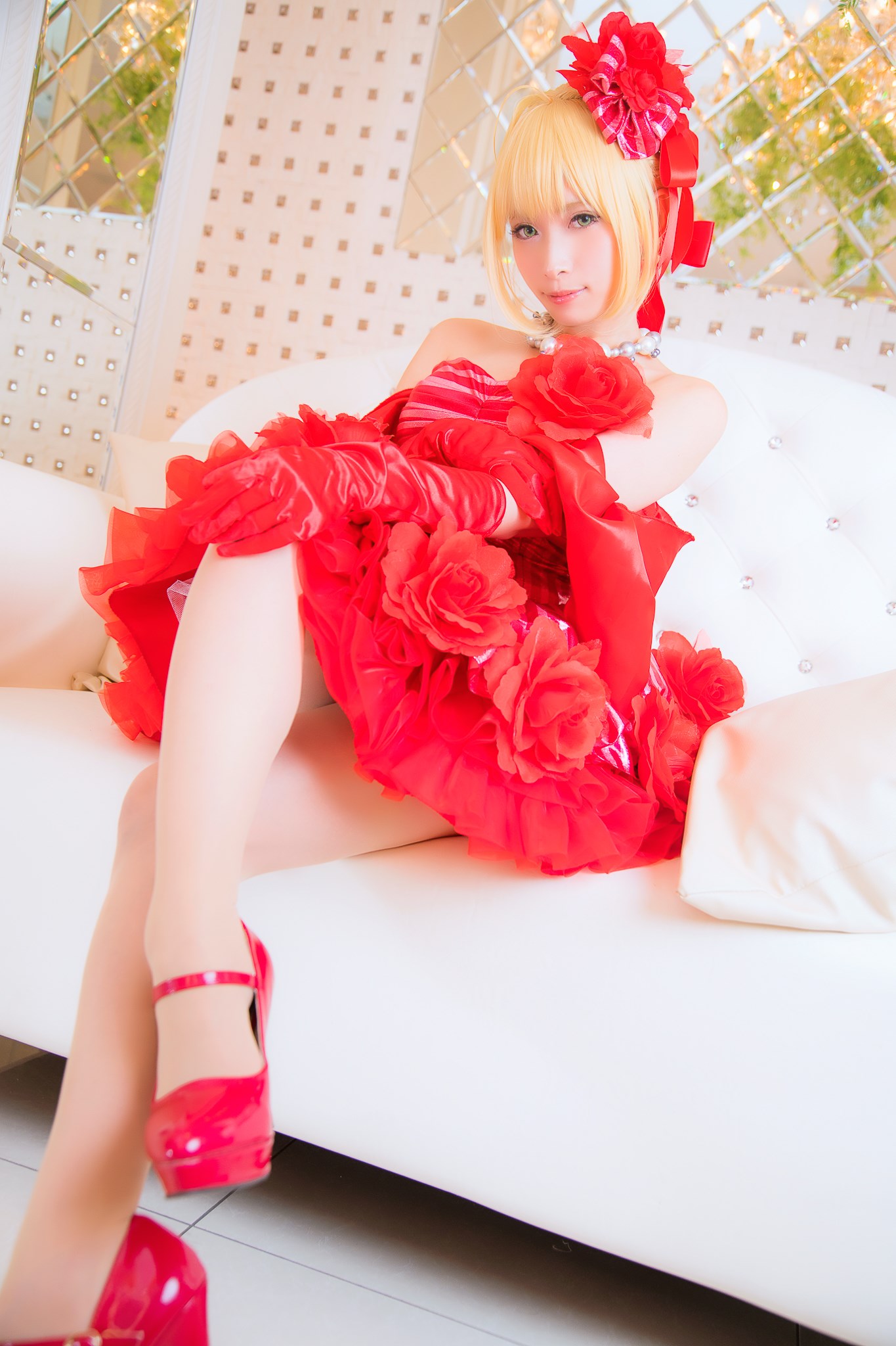 Elegant red dress beautiful little red shoes girl(13)