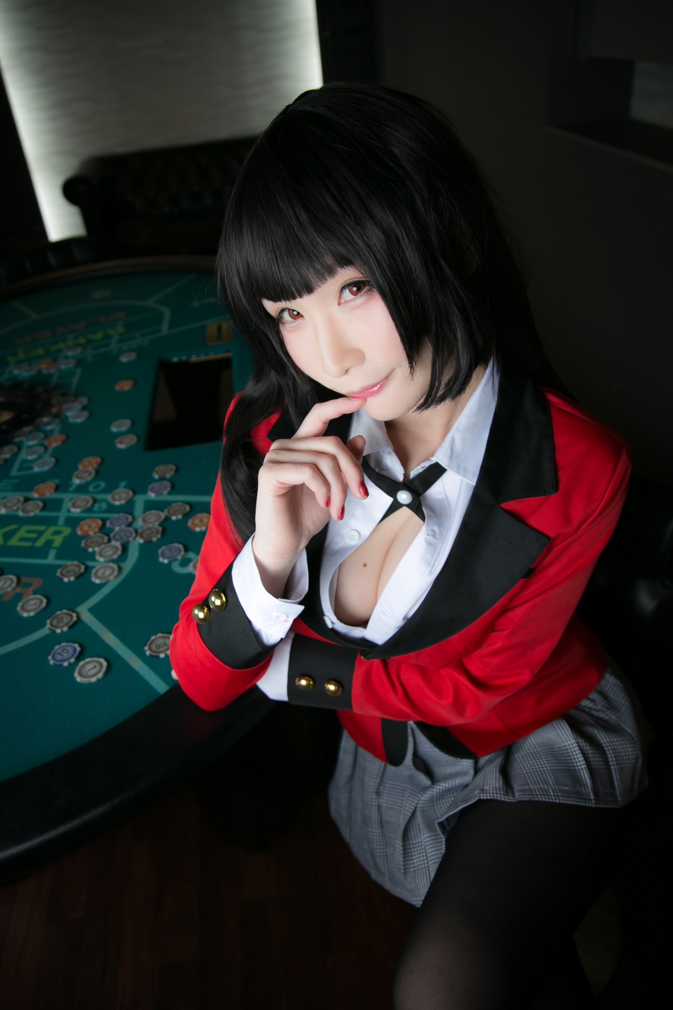 Cosplay ATSUKI: a dangerous gambling addict(18)