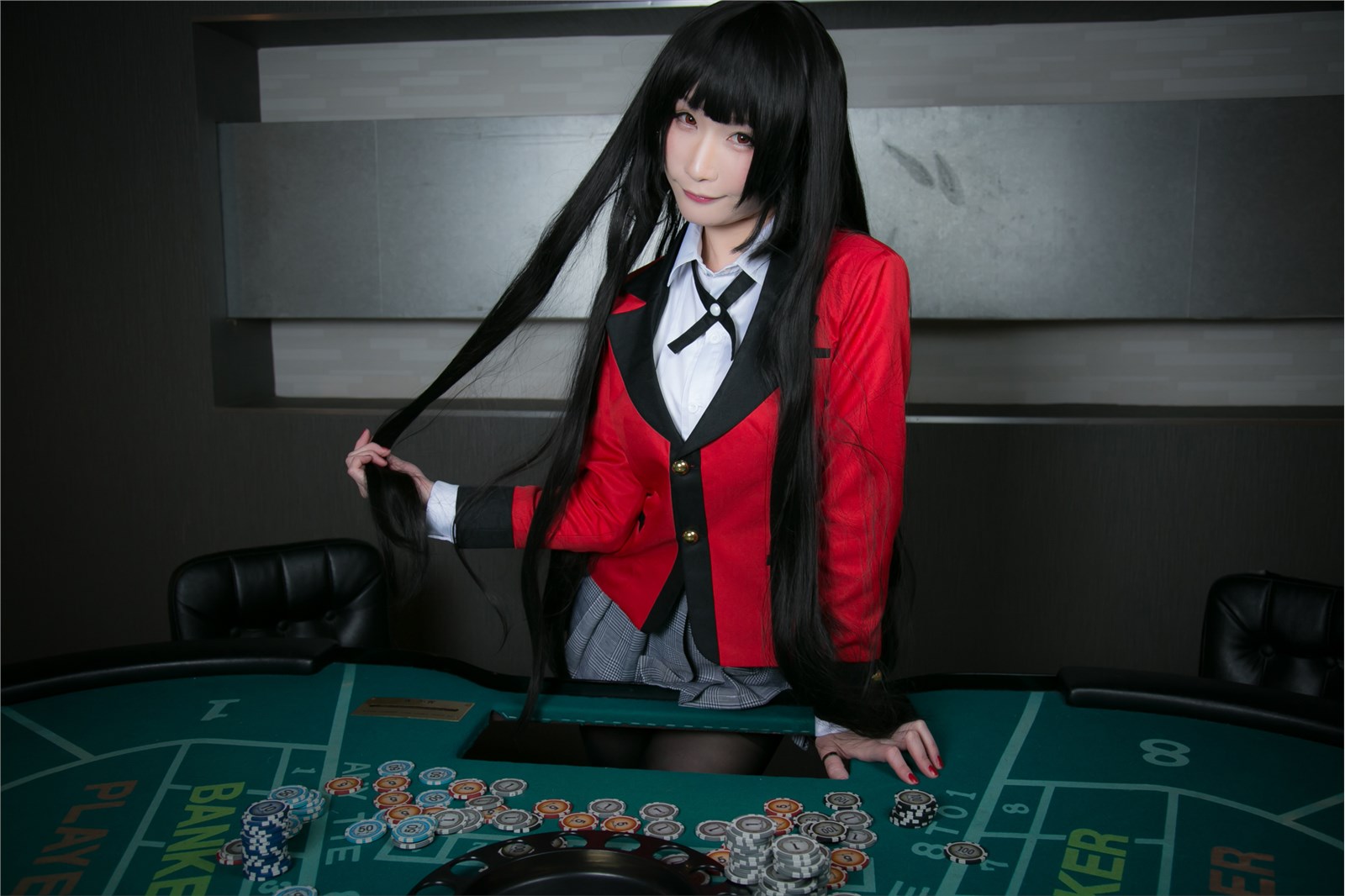 Cosplay ATSUKI: a dangerous gambling addict(3)