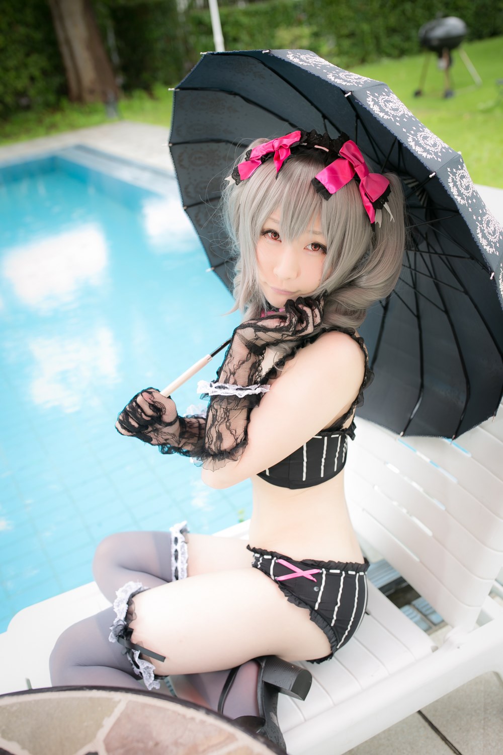 The combination of beautiful swimsuit and umbrella(31)