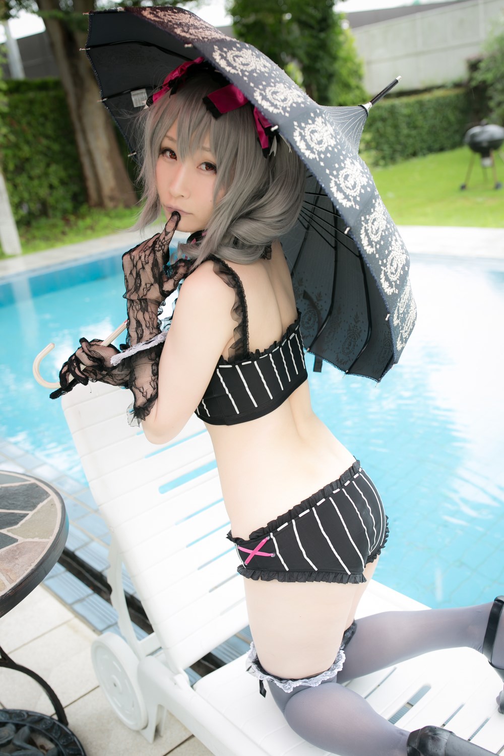 The combination of beautiful swimsuit and umbrella(74)