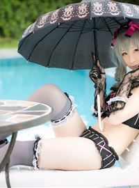 The combination of beautiful swimsuit and umbrella(12)