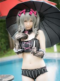 The combination of beautiful swimsuit and umbrella(27)