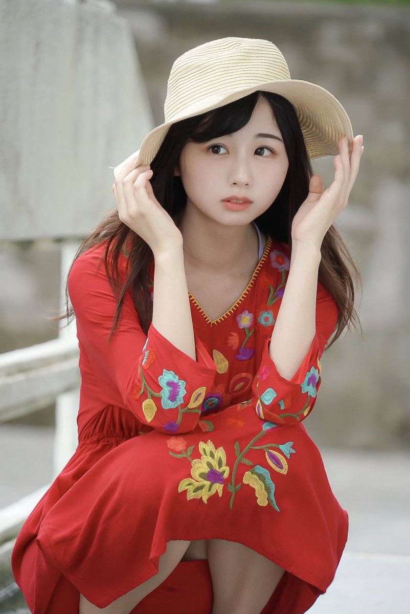 Summer girl wearing straw hat rabbit ear lotus official online licensing(43)