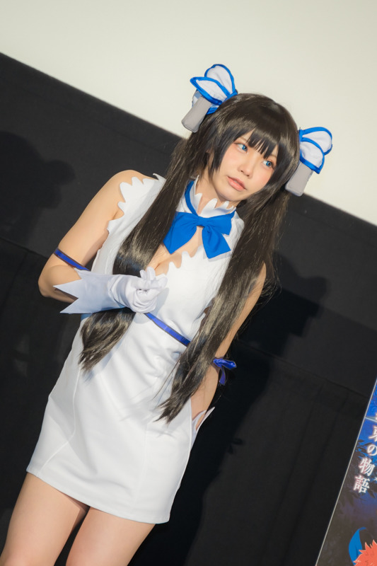 Two sides of Hestia(10)