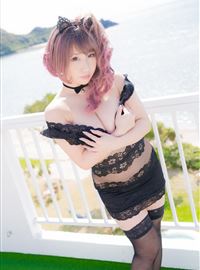 The seductive Saku falls into the underwear with silk stockings and frills(13)