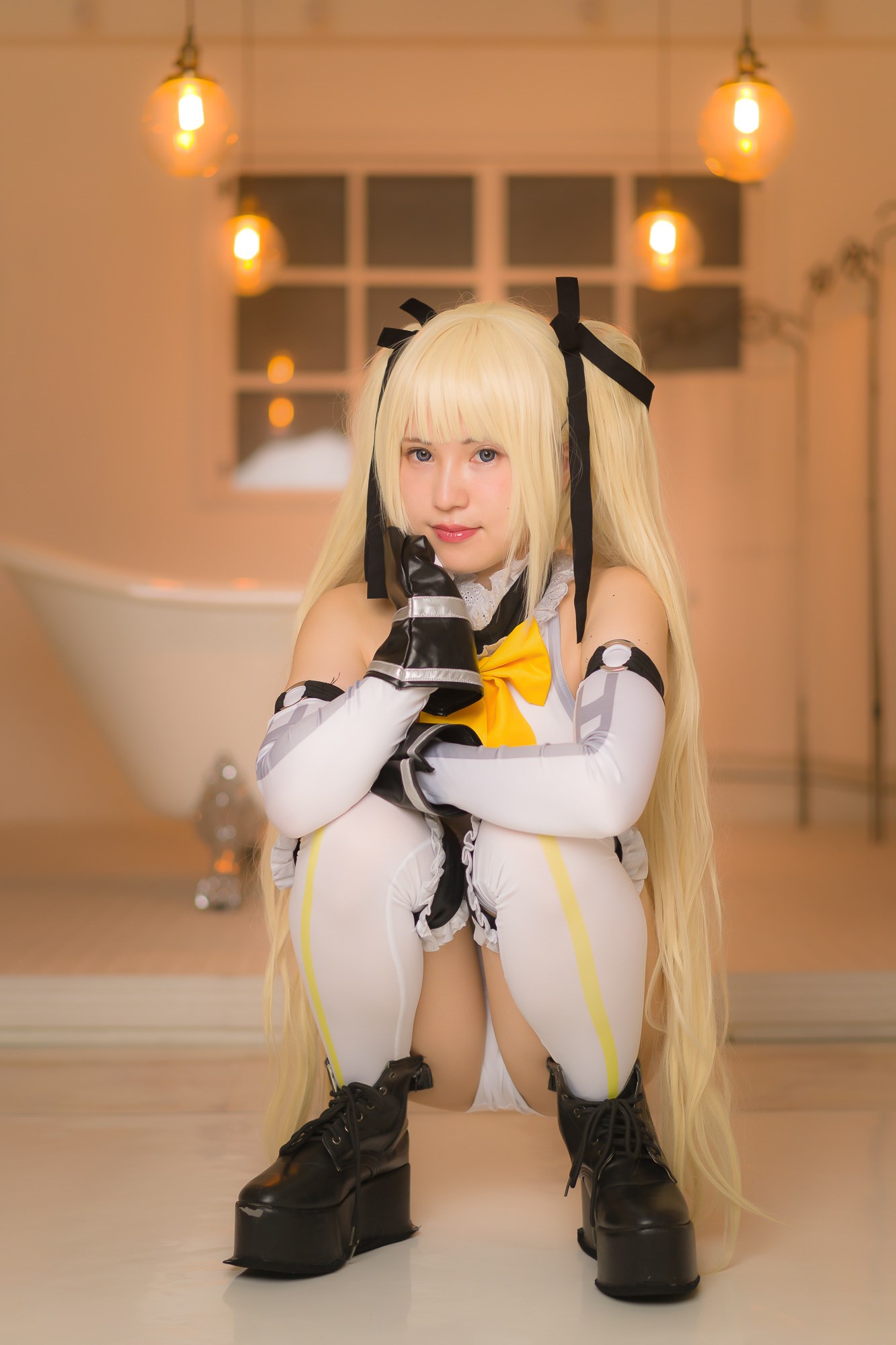 Cosplayer sexy loli with long legs(29)