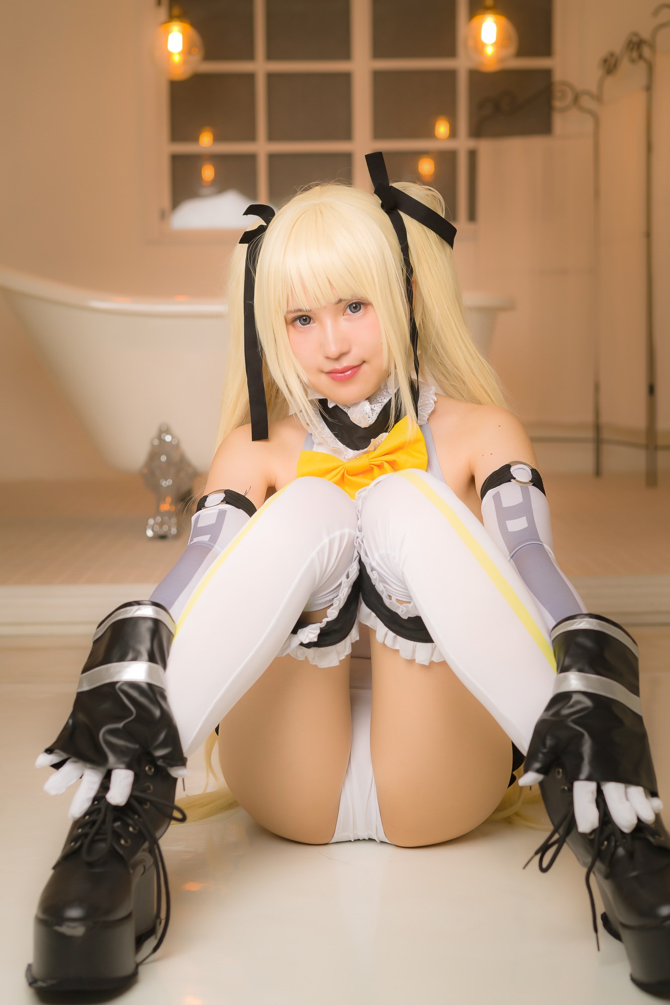 Cosplayer sexy loli with long legs(26)