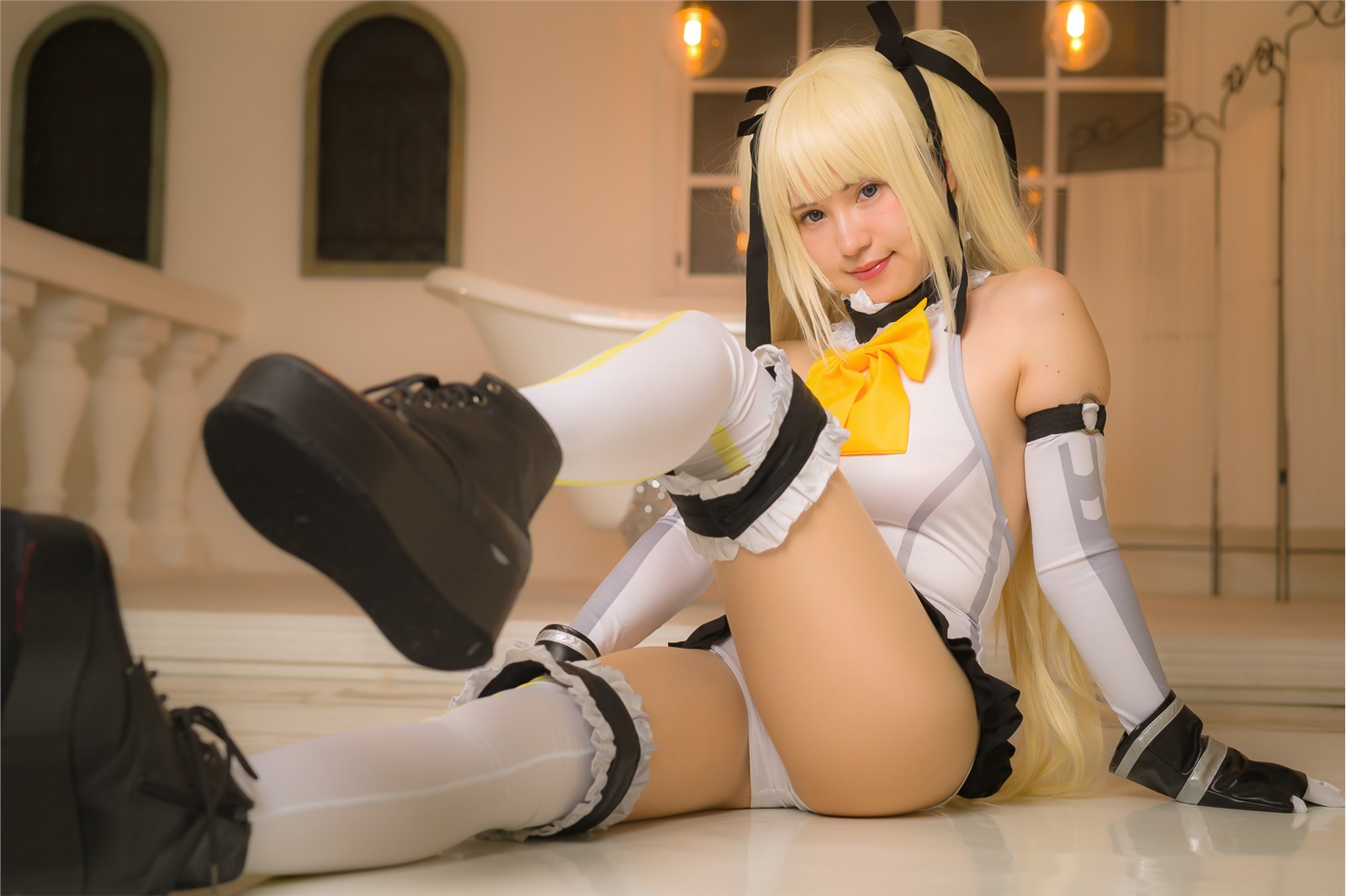 Cosplayer sexy loli with long legs(31)