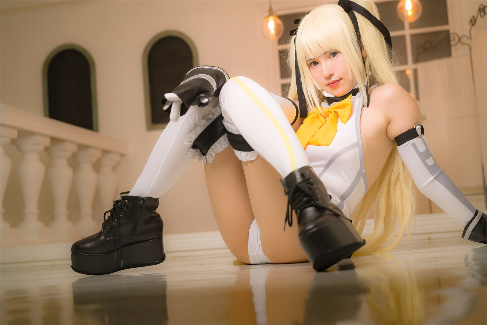 Cosplayer sexy loli with long legs(39)