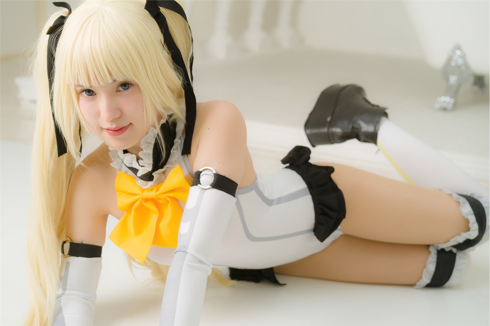 Cosplayer sexy loli with long legs(51)