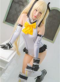 Cosplayer sexy loli with long legs(18)
