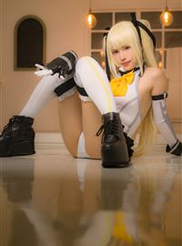 Cosplayer sexy loli with long legs(34)