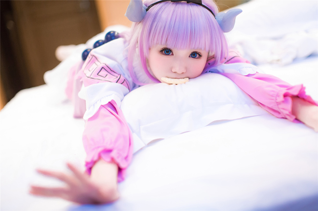 Kanna cosplay, a pure and innocent Dragon Girl, is cruel and lovely(12)